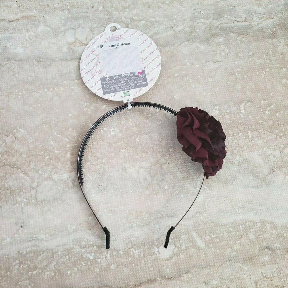Maniere NEW Purple Floral Embellished Toothed Wome